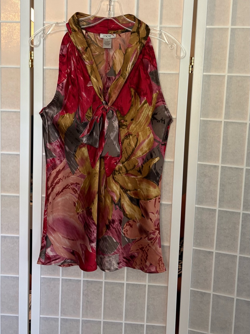Cache Sleeveless Silk Tie-Neck Floral Camisole in Red and Gold